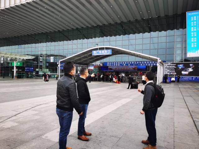 读创科技| 人脸识别、AI测温、历史轨迹分析 304am永利集团助力疫情防控